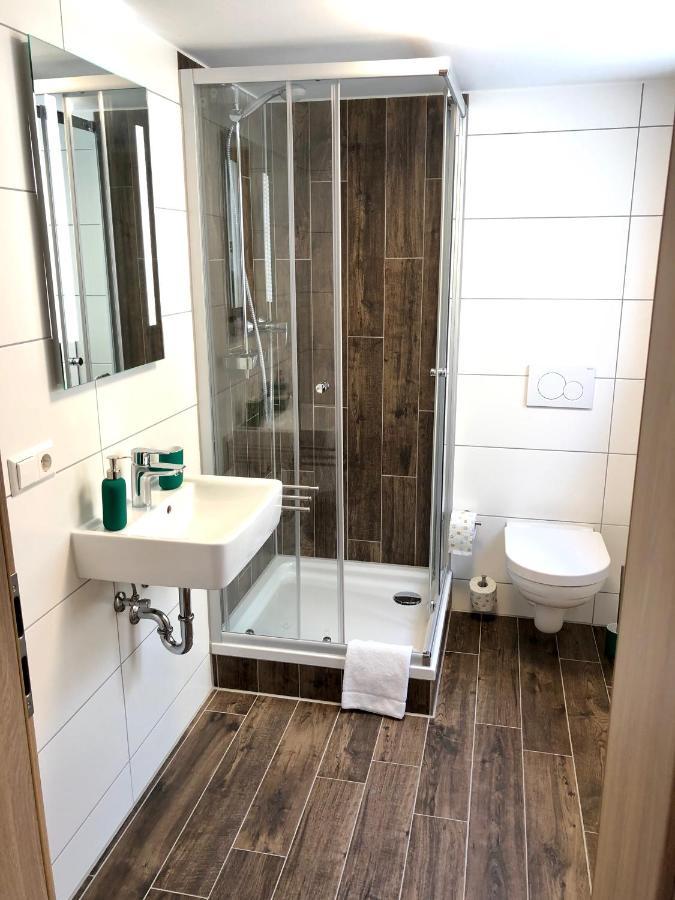 City Apartments, Outlet 100 Meter Metzingen  Bagian luar foto