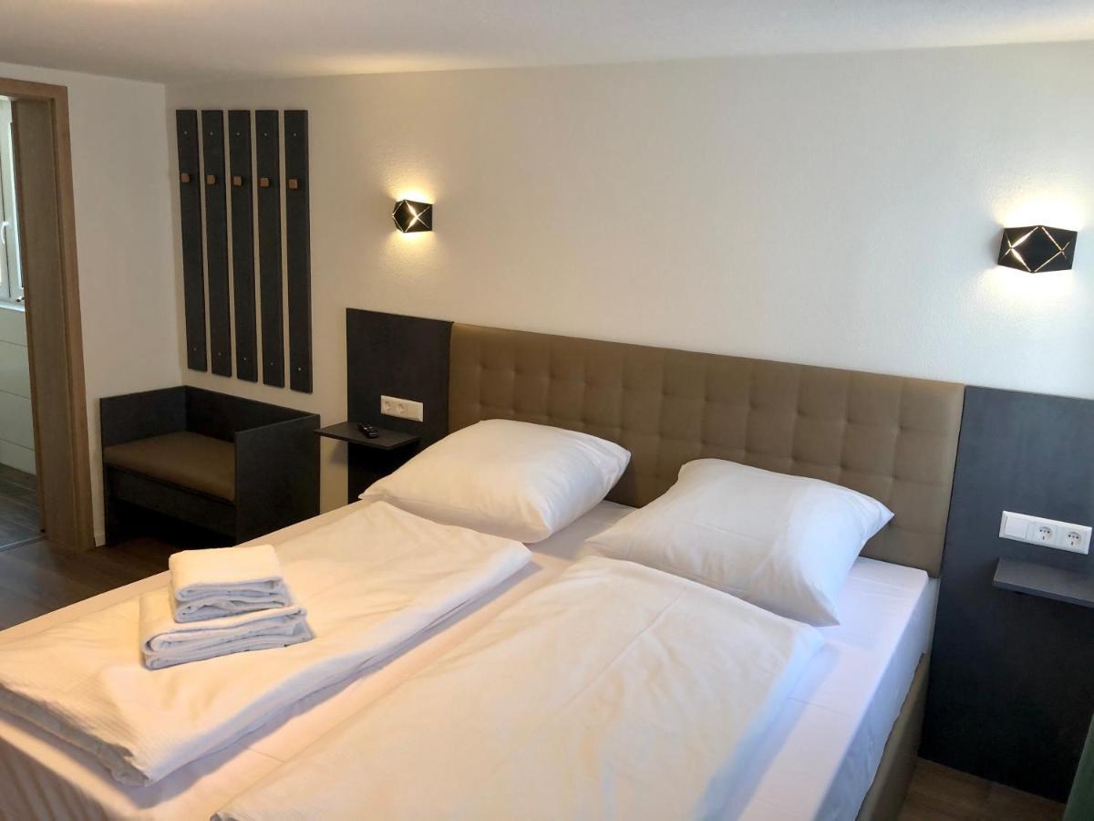City Apartments, Outlet 100 Meter Metzingen  Bagian luar foto